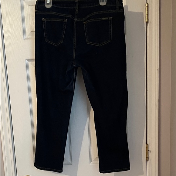 Women's Dark Blue Capri Jeans - Picture 3 of 7